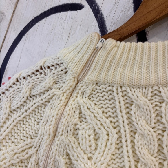 Vintage 80s Fisherman Cable Knit Shoulder Zip Chunky Knit Sweater - Picture 5 of 6
